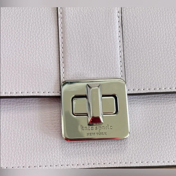 NWT Kate Spade Turnlock Mini Flap Crossbody Bag in Color Light
Frozen Lilac - Picture 7 of 8